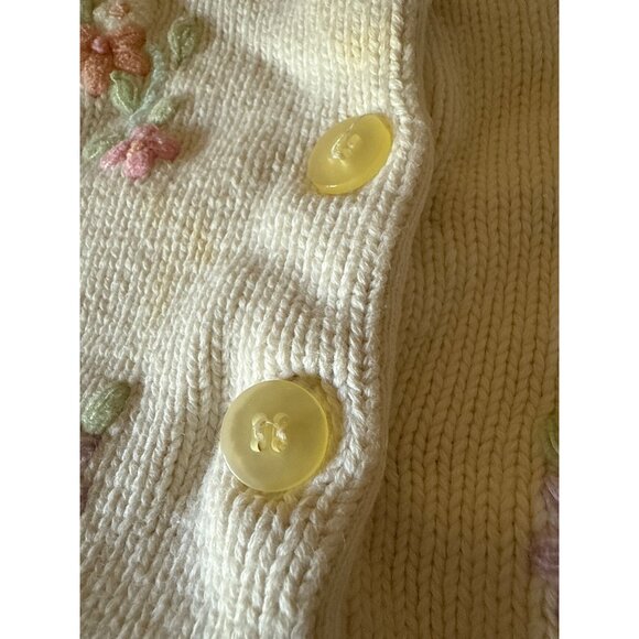 Vintage Le Mine Baby Cardigan White With Floral Embroidery & Yellow Buttons 3mth - Picture 6 of 16